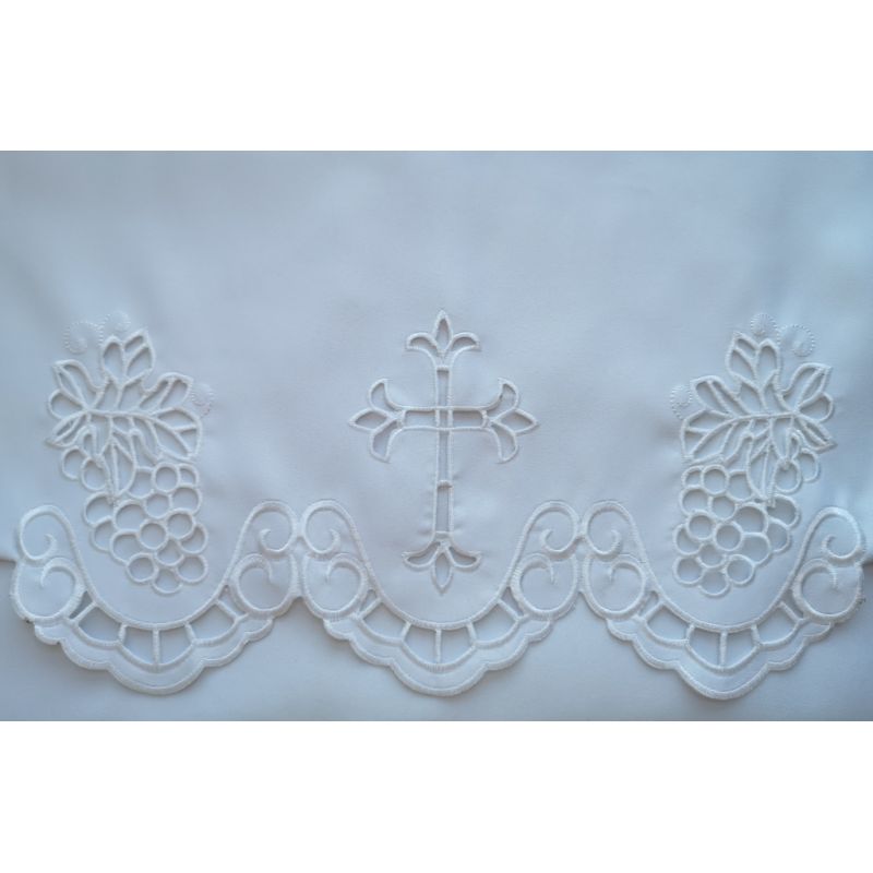 Obrus ołtarzowy haftowany - wzór eucharystyczny (176) - Obrus ołtarzowy haftowany - wzór eucharystyczny (176)