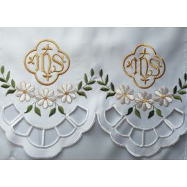 Obrus ołtarzowy haftowany - wzór eucharystyczny (143) - OBRUSY OŁTARZOWE