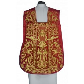 Ornat rzymski czerwony haftowany motyw eucharystyczny, aksamit (75)