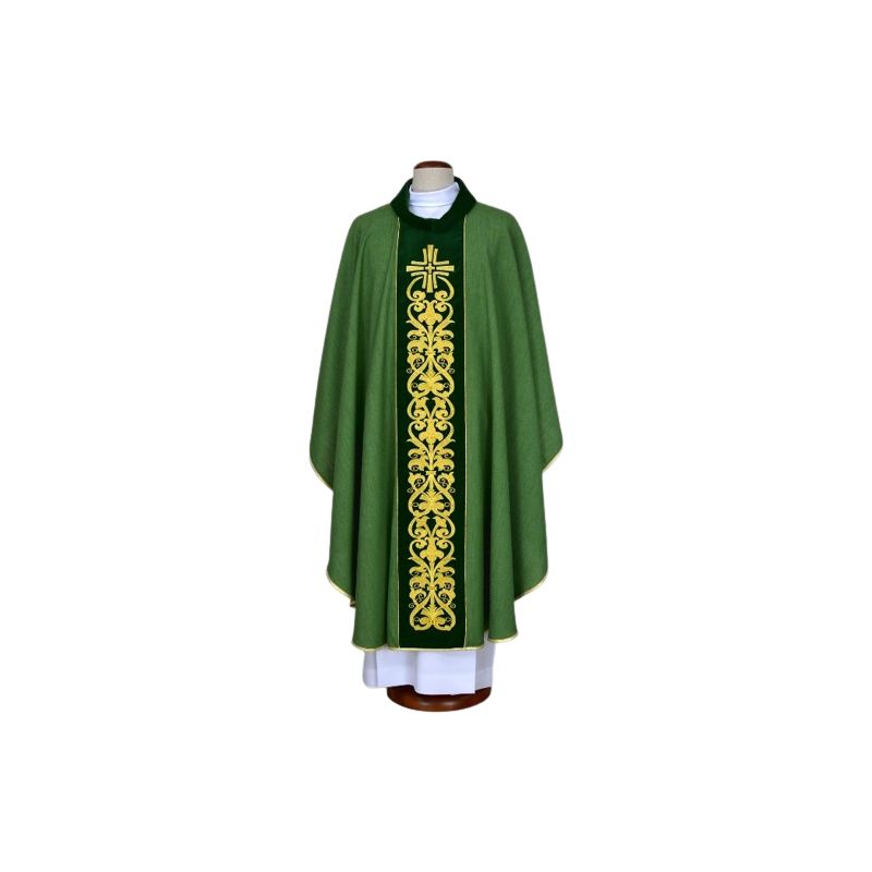 Ornat zielony haftowany - krzyż, ornament (19) - Ornat zielony haftowany - krzyż, ornament (19)