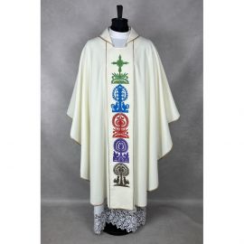 Ornat gotycki wzór kurpiowski, haftowany, materiał strecz (160K) - zdjęcie 2 - Ornat gotycki wzór kurpiowski, haftowany, materiał strecz (160K)