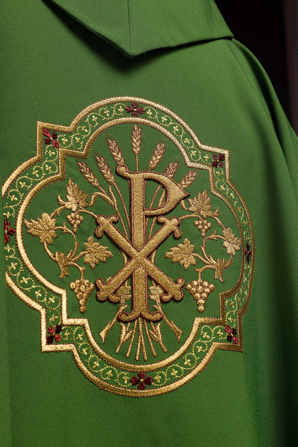 Ornat haftowany IHS i PAX - zielony (H29) - zdjęcie 6