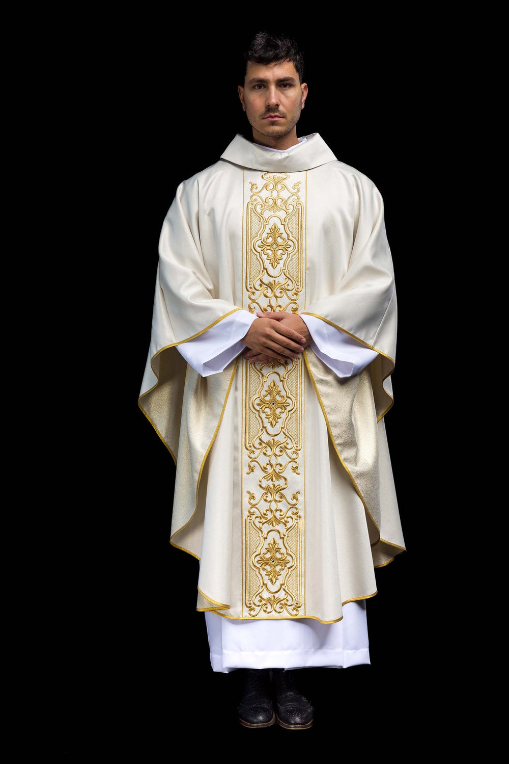Ornat bogato haftowany, tkanina błyszcząca - ecru (H76) - zdjęcie 2