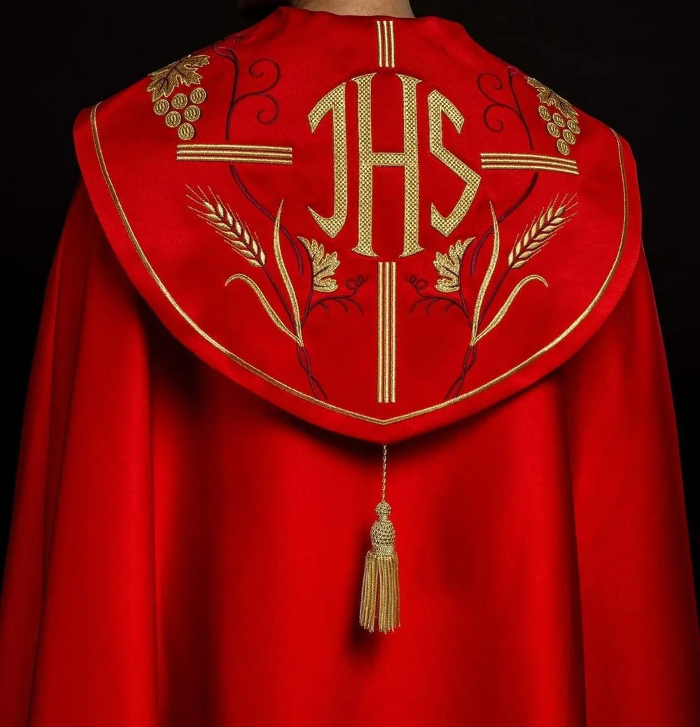Kapa haftowana, IHS + winogrona - czerwona (5H) - KAPY LITURGICZNE